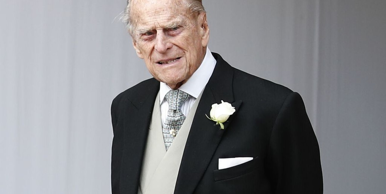 Internaron al marido de la reina Isabel II