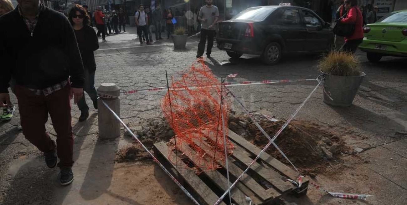 Instalan semáforos peatonales en  calle San Martín