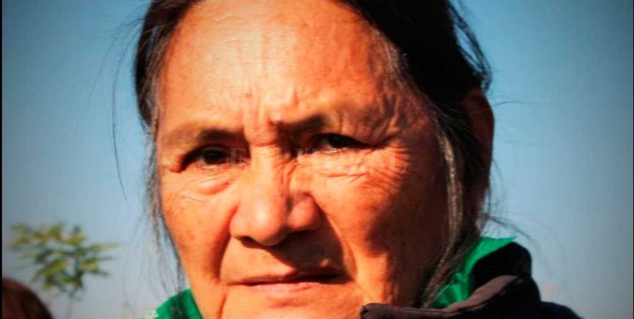 Acribillan a la madre de una  conocida dirigente barrial