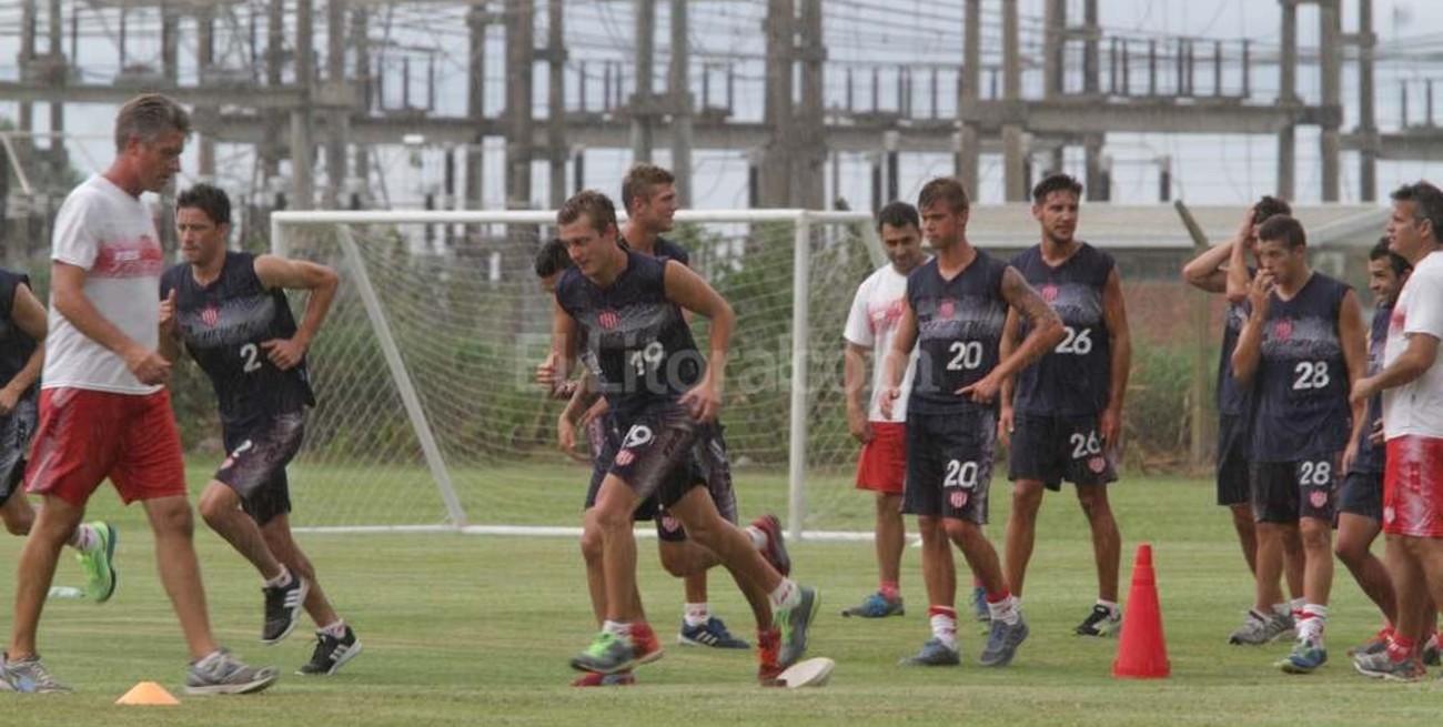 Emilio Lamas se fue del fútbol por el tema "refuerzos"
