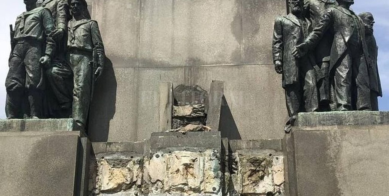 Se robaron una estatua de 400 kilos que contiene los restos del primer presidente de Brasil