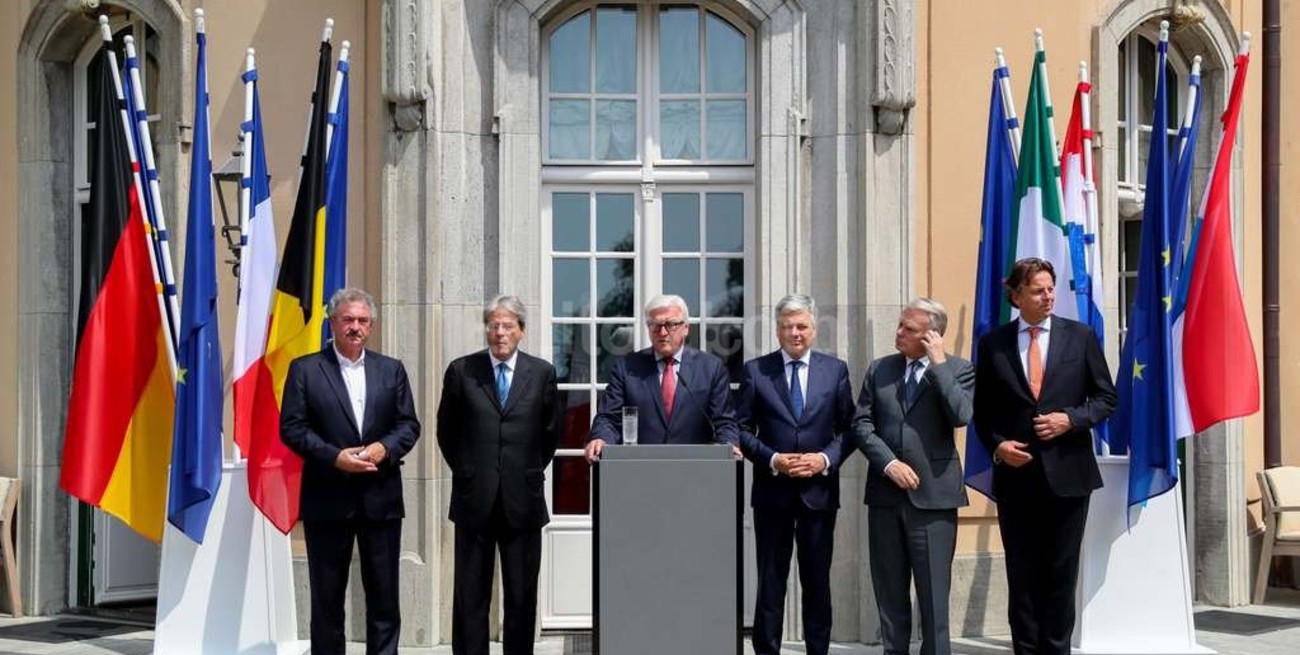 Los fundadores de la UE presionan a Londres para activar el «Brexit» 