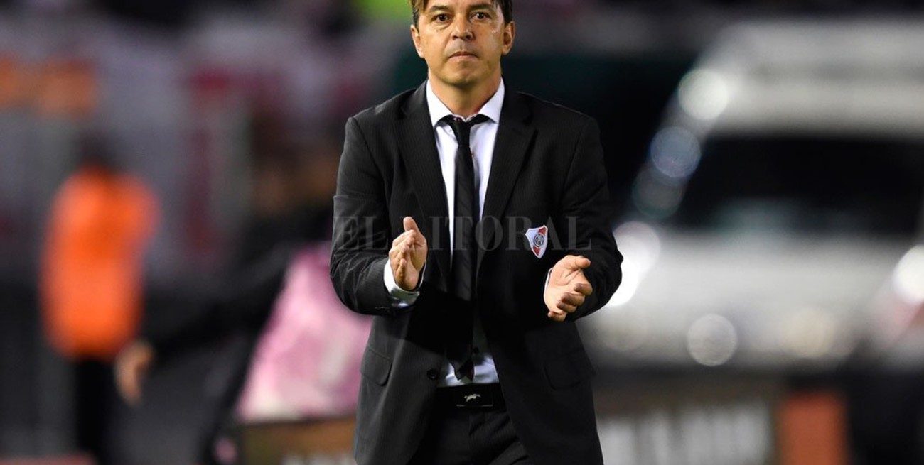 A puertas cerradas, River recibe a Binacional 