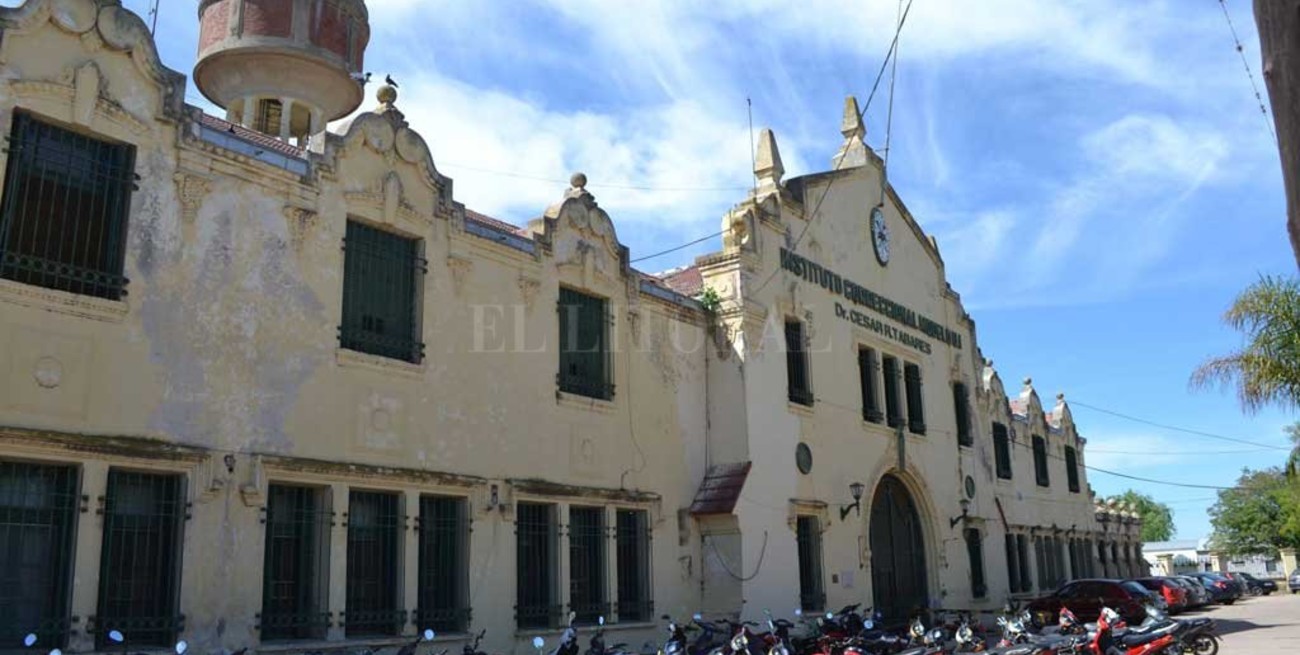 Salidas transitorias para un preso de "alto perfil" 