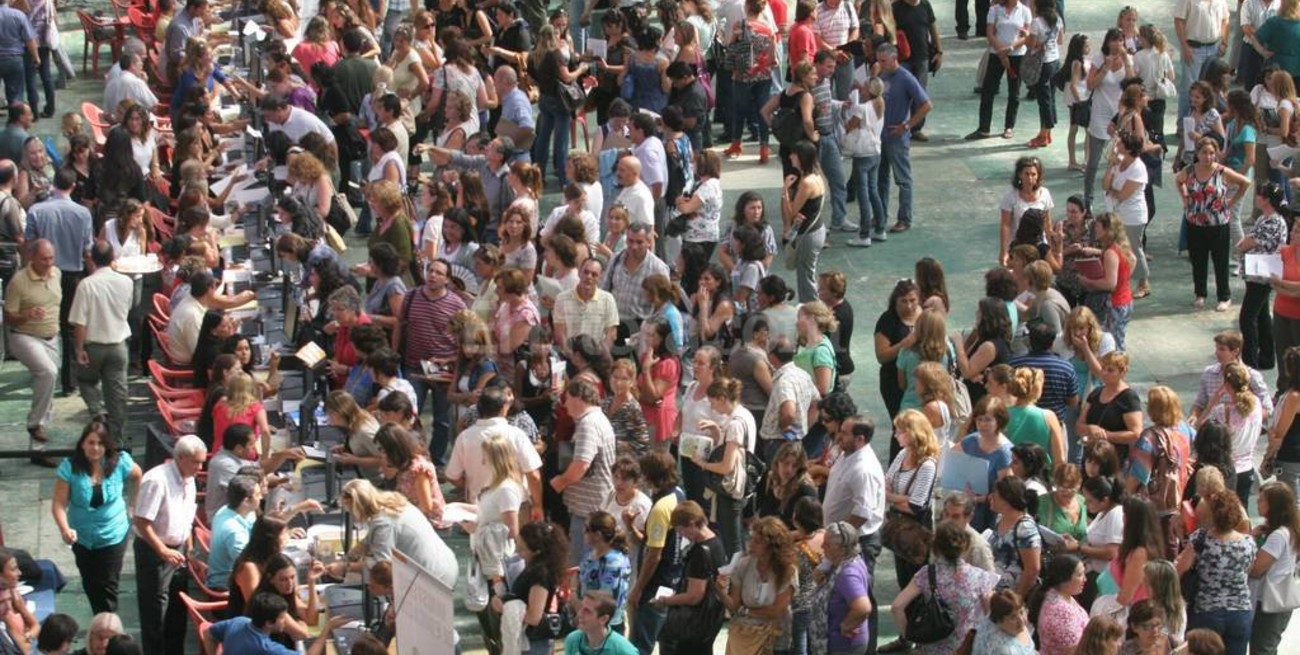 Unos 1.500 "idóneos" ingresan al escalafón docente