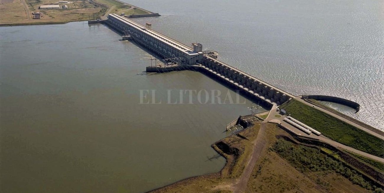 El caudal del Paraná es el más bajo desde 1978, afirma Yacyretá