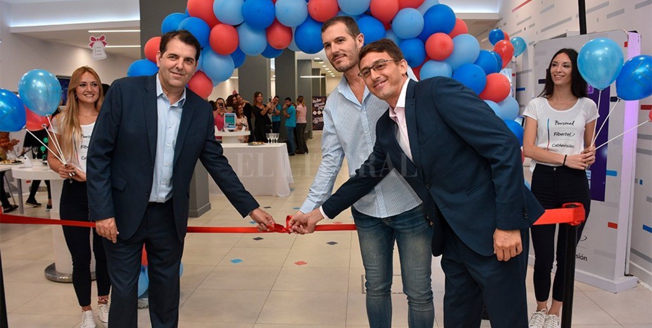 Nueva oficina convergente de Telecom en Santa Fe