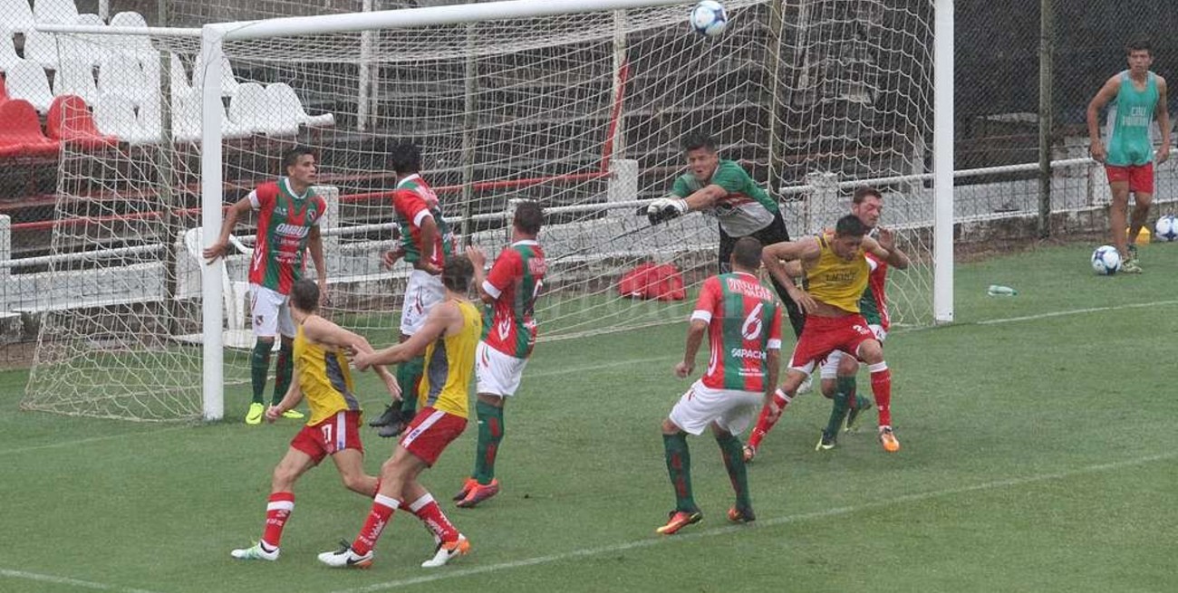 Los titulares de Unión golearon a Sportivo Las Parejas