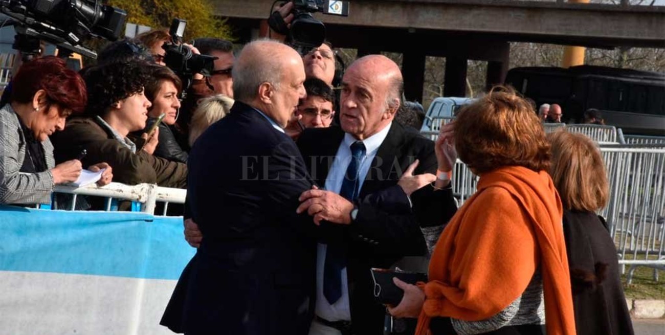 Lombardi destacó el diálogo para llegar a la reforma constitucional de 1994