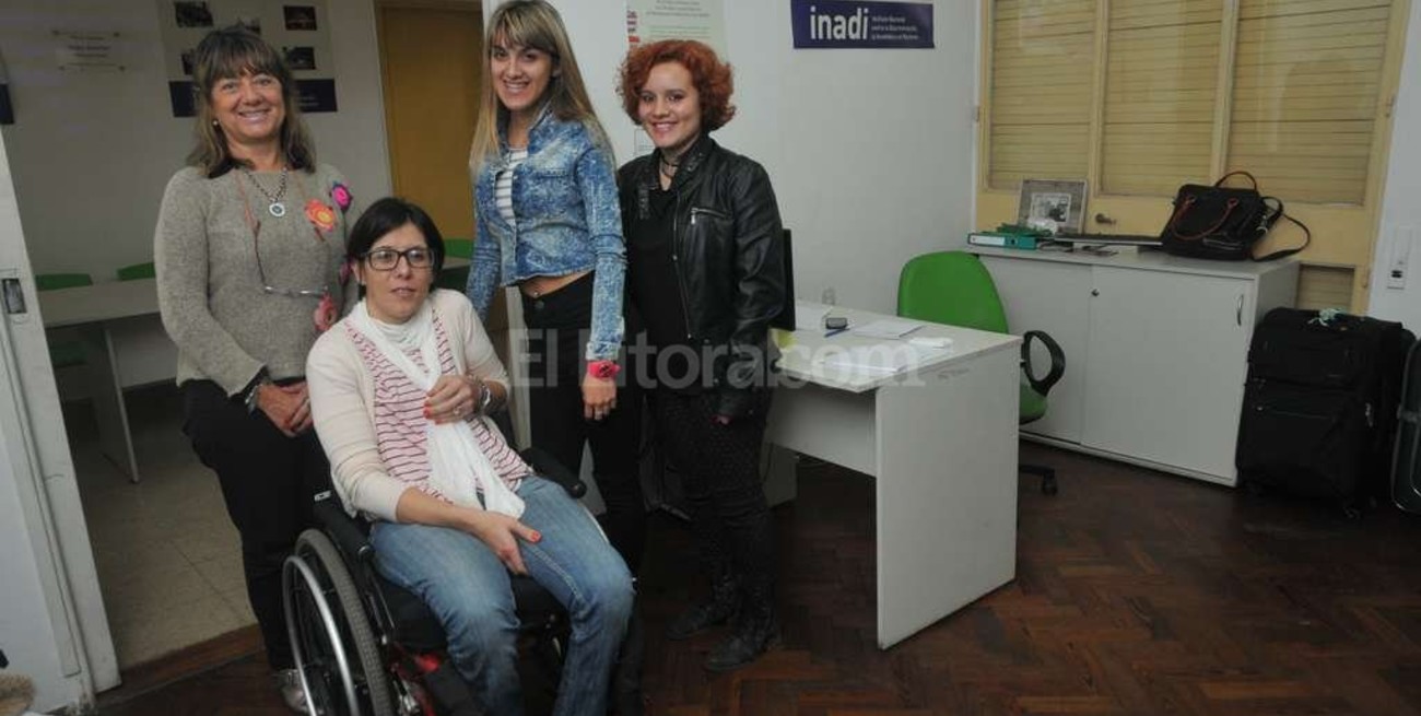 Dos representantes santafesinas en el Parlamento Federal Juvenil