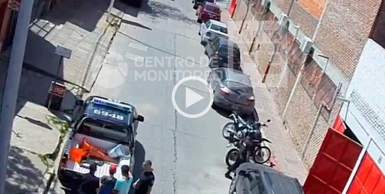 Violentaron un portón de Unión y fueron detenidos
