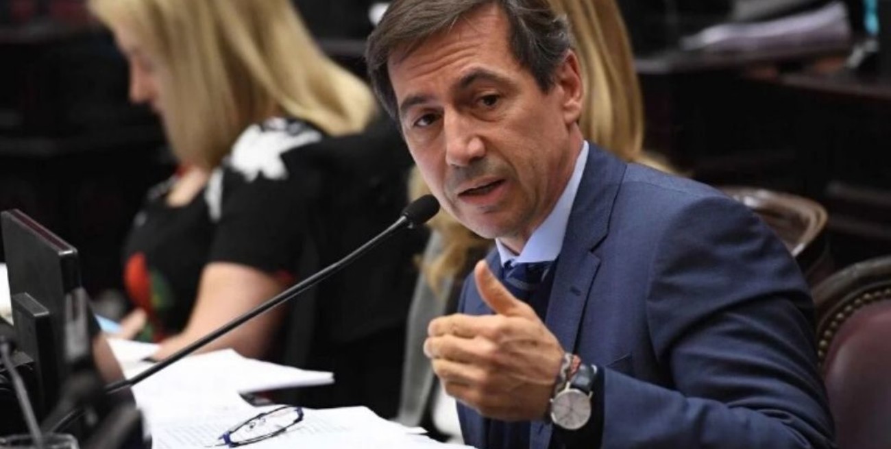 Naidenoff será el jefe del interbloque de senadores de Cambiemos y titular del bloque de UCR