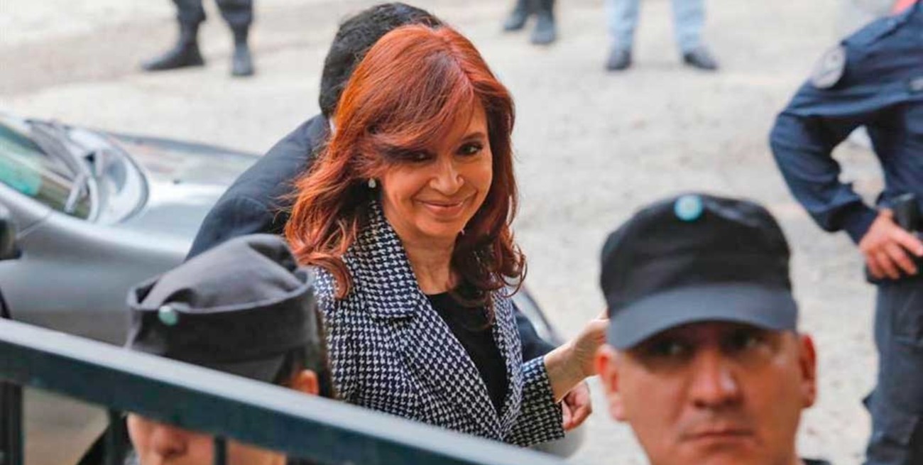 Cristina presentó un escrito en la causa por lavado