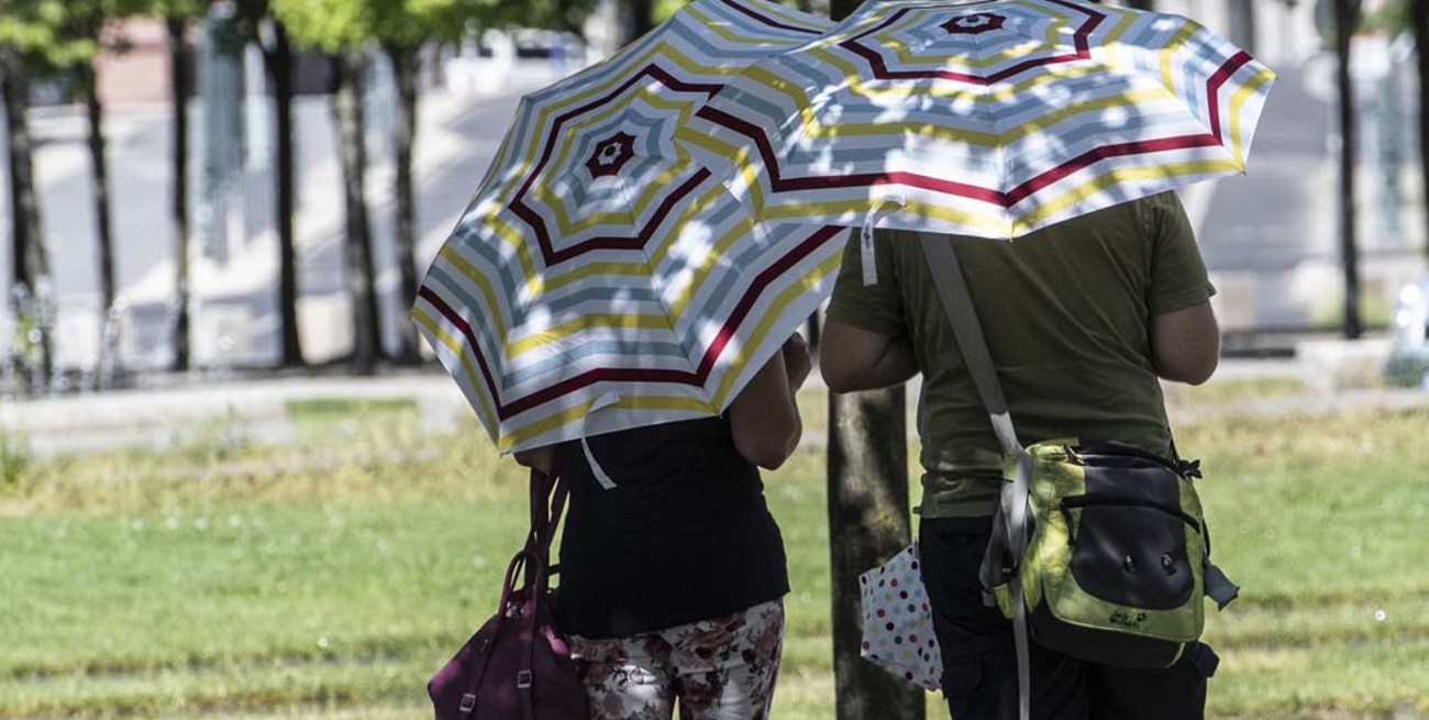 Alemanes sufren la peor ola de calor en más de 100 años