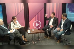 Gentileza La conductora Lía Masjoan, acompañada por Gustavo Vittori. A la derecha, Martínez Kerz y Leandro González.