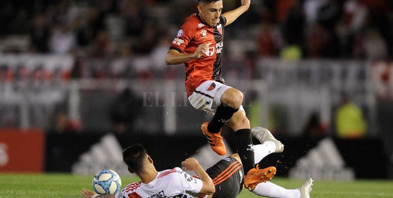 Gonzalo Escobar seguirá su carrera en la segunda división de España