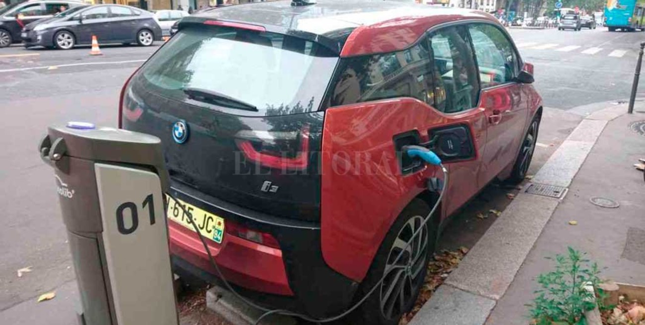 España quiere prohibir nuevos coches diésel y gasolina desde 2040