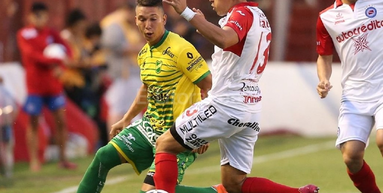 Defensa y Justicia vapuleó a Argentinos