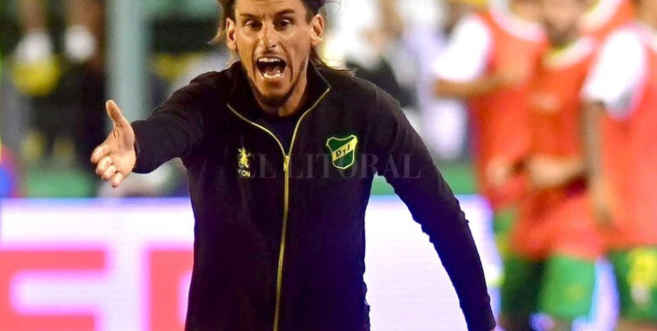 Beccacece dejó de ser el DT de Defensa y Justicia