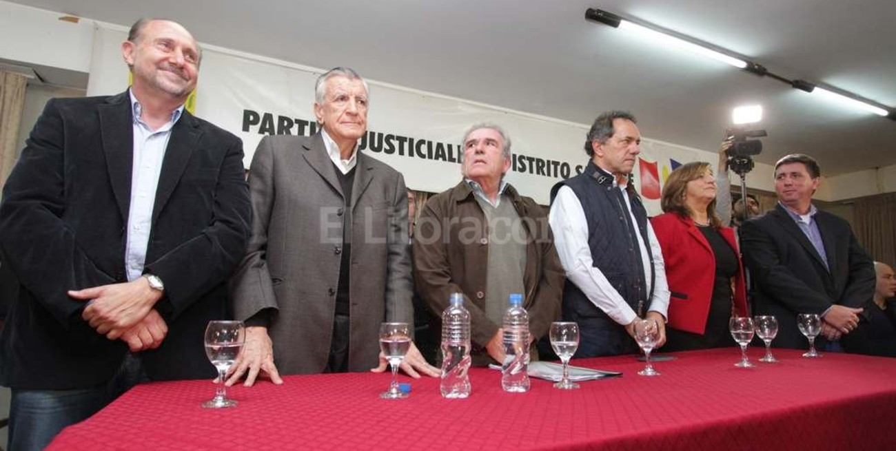 Olivera asumió la conducción del PJ con Gioja, Scioli y Perotti