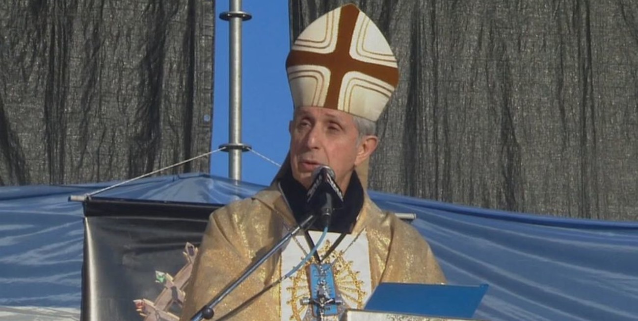 El cardenal Poli llamó a la "unidad fraterna" en el país 