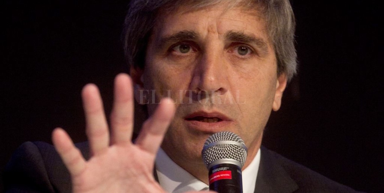 Caputo: "Ir al FMI permite dar certidumbre a inversores"