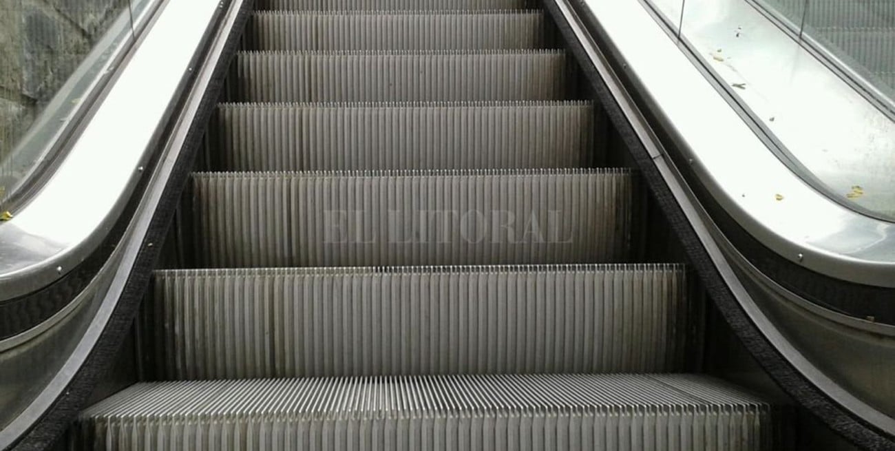 Una escalera mecánica se "devoró" a un hombre en Estambul