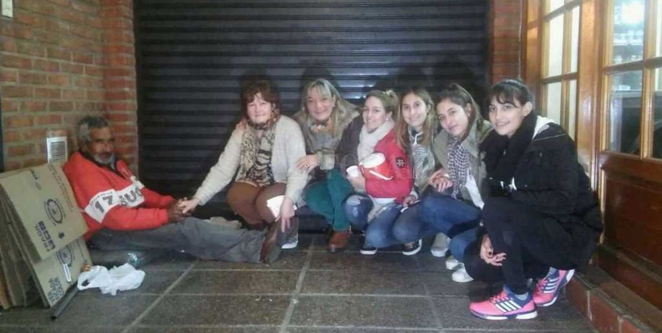 El frío recrudece y piden donaciones para personas en situación de calle