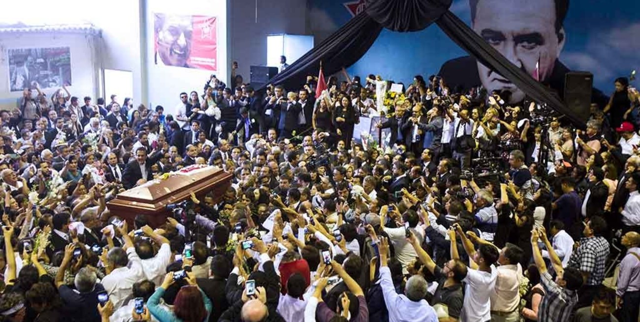 Alan García dejó una carta antes de suicidarse: "dejo mi cadáver como muestra de desprecio a mis adversarios"