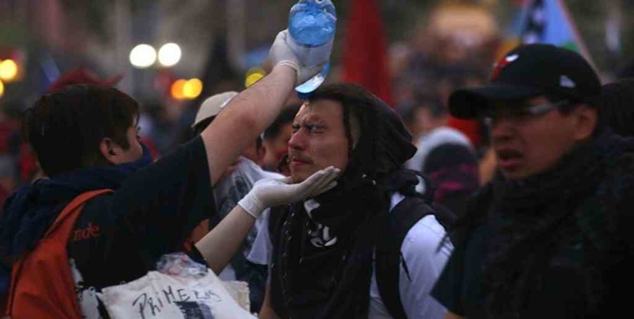 Ascienden a 352 el número de manifestantes con heridas oculares en Chile