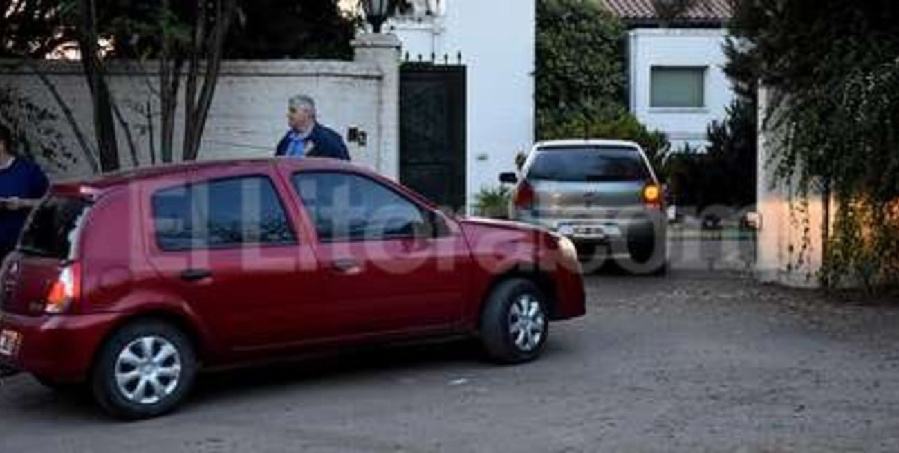 Murió infartado cuando llegó a su casa y se encontró con una fiesta para 600 personas