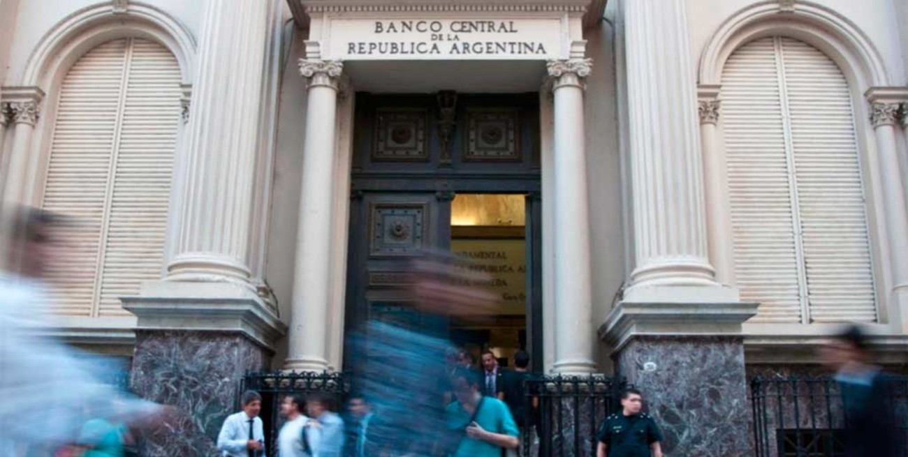 El Banco Central podrá revisar los créditos UVA y planes de ahorro para autos