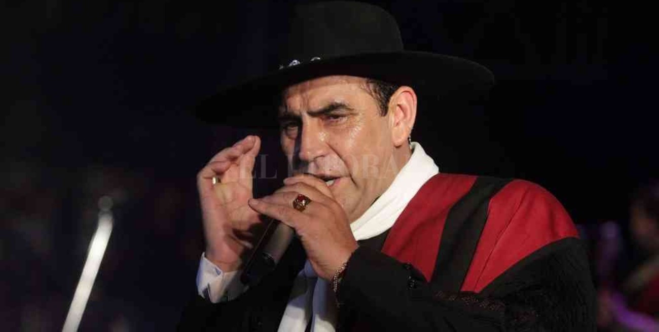 Tras su recuperación, el Chaqueño Palavecino llamó a "tomarse en serio la pandemia"