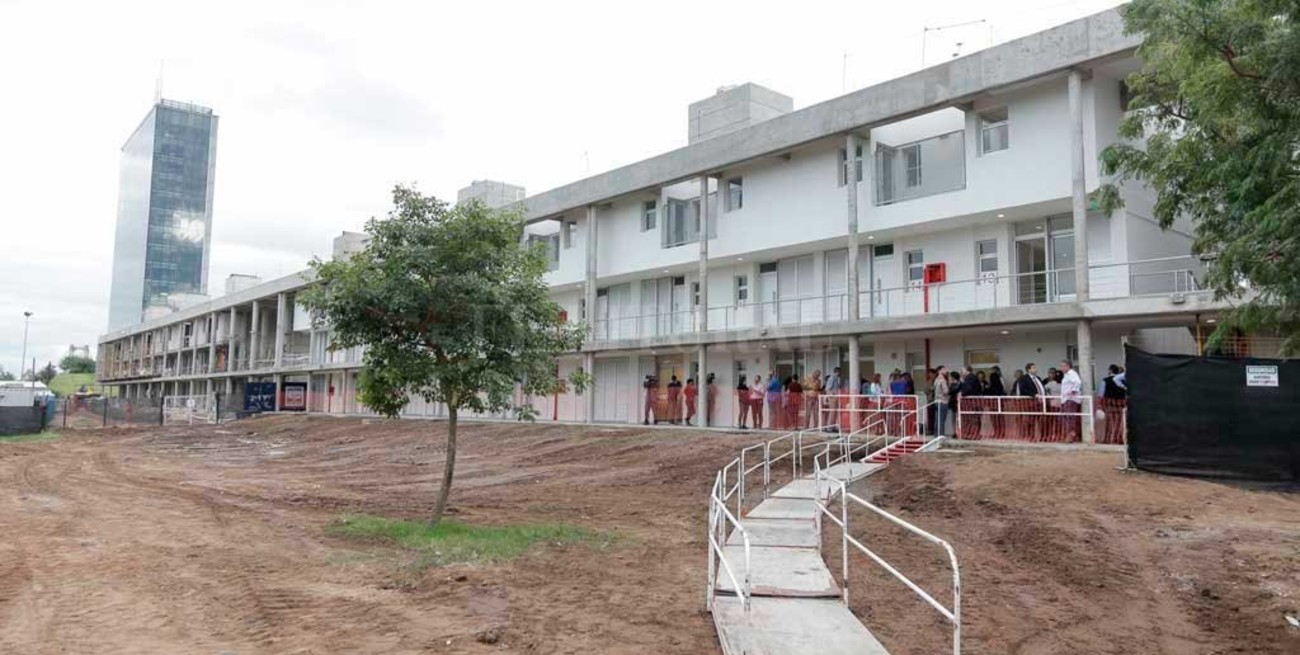 Inauguran residencias para estudiantes en Ciudad Universitaria