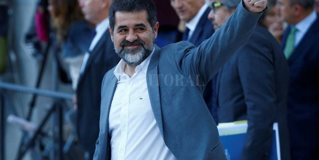 Puigdemont pide hacer "president" a Jordi Sànchez, preso en España
