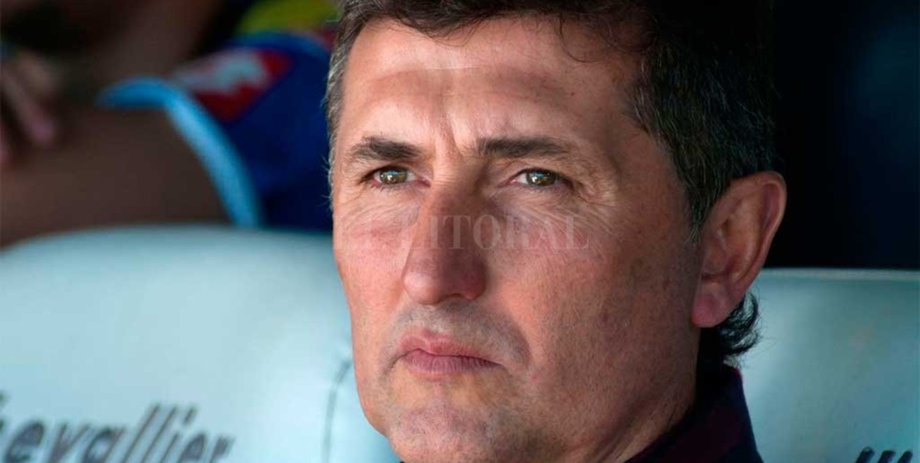 "Si salíamos a jugar mano a mano no llegábamos", admitió el técnico de Almagro