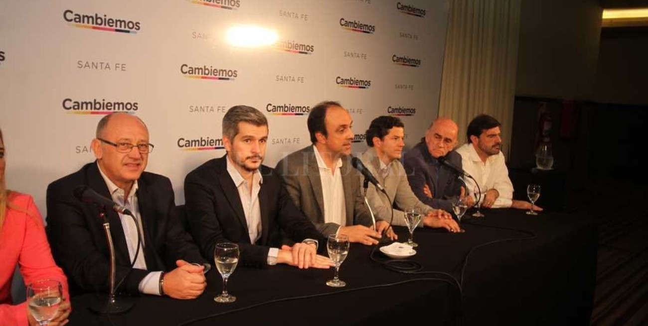 Peña y Corral inauguran obras en el oeste de la ciudad