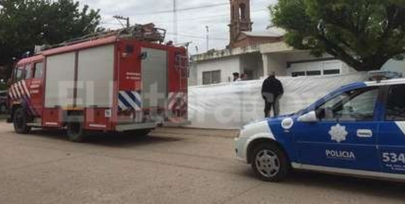 Una mujer cayó en un pozo ciego y falleció