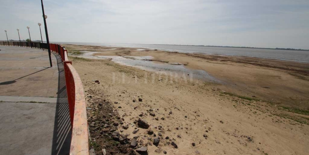 La bajante se profundiza: pronostican que el río descenderá a solo 2 metros