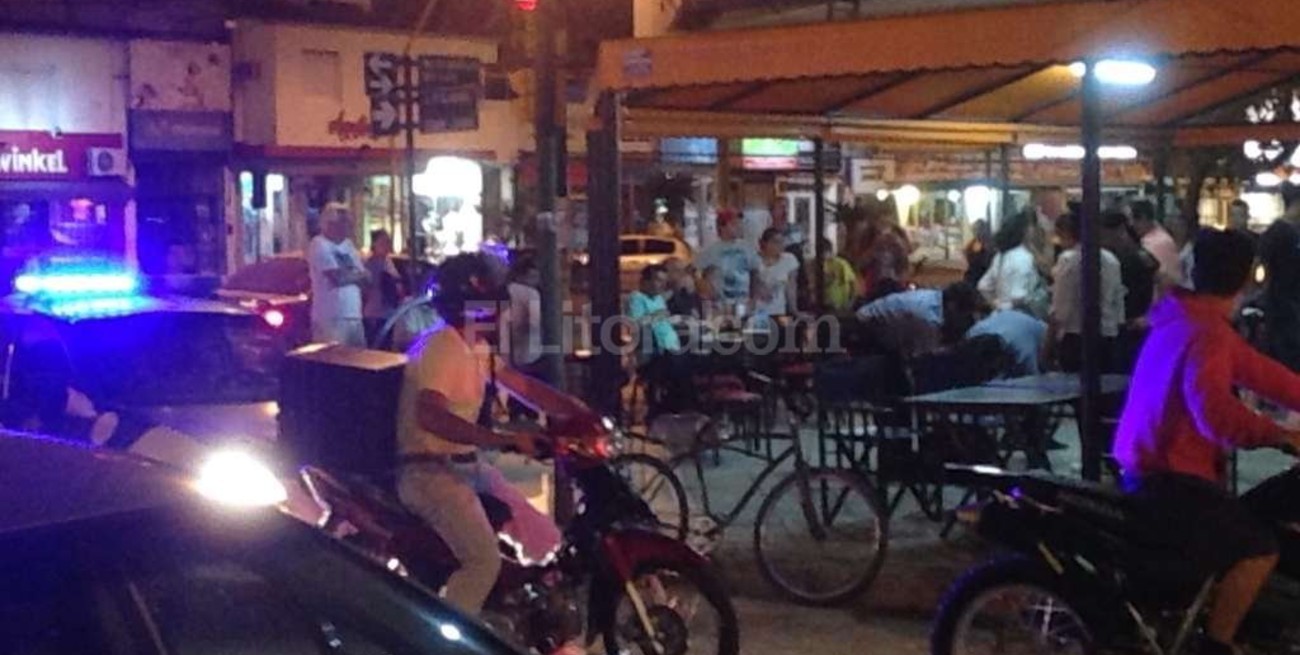 Violencia a la hora de la cena en un bar de A. del Valle