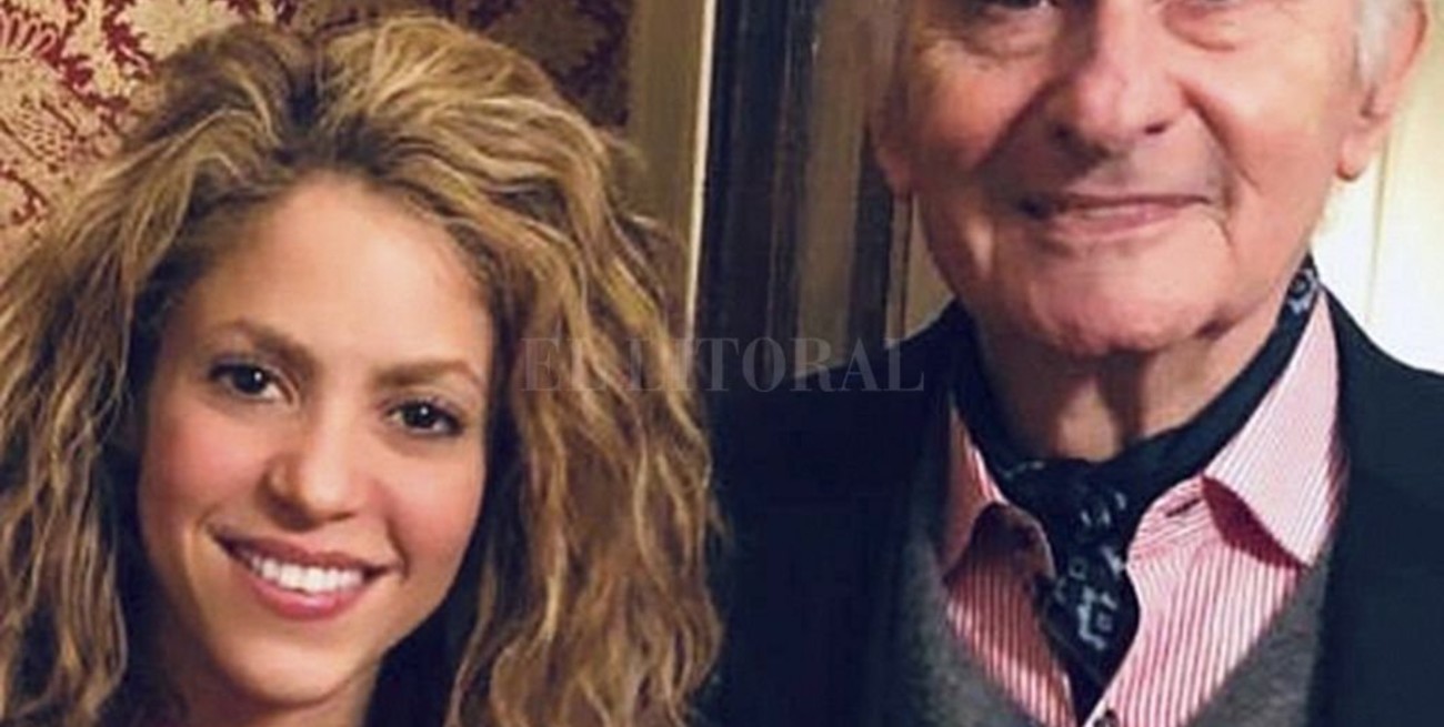 Shakira dijo que siempre recordará al ex presidente como "un amigo"
