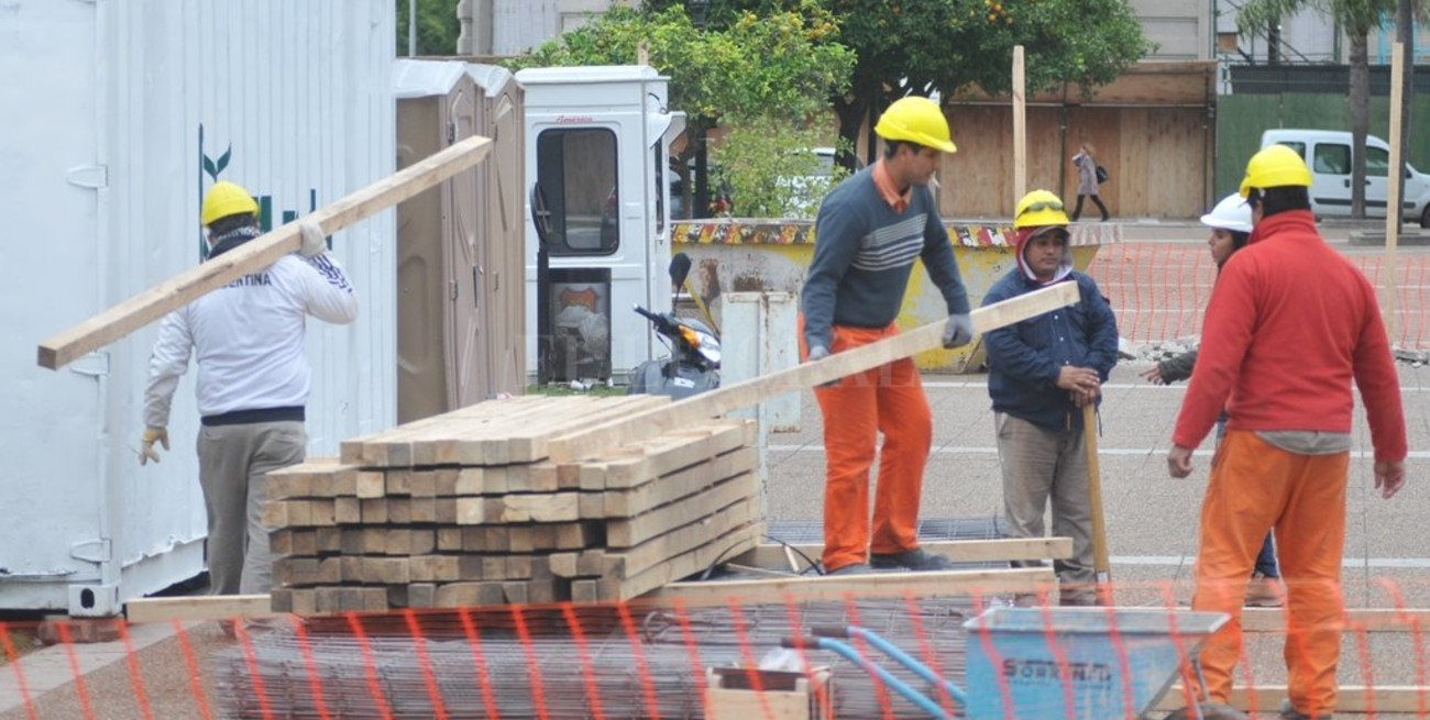 Comenzó la obra de la plaza 25 de Mayo