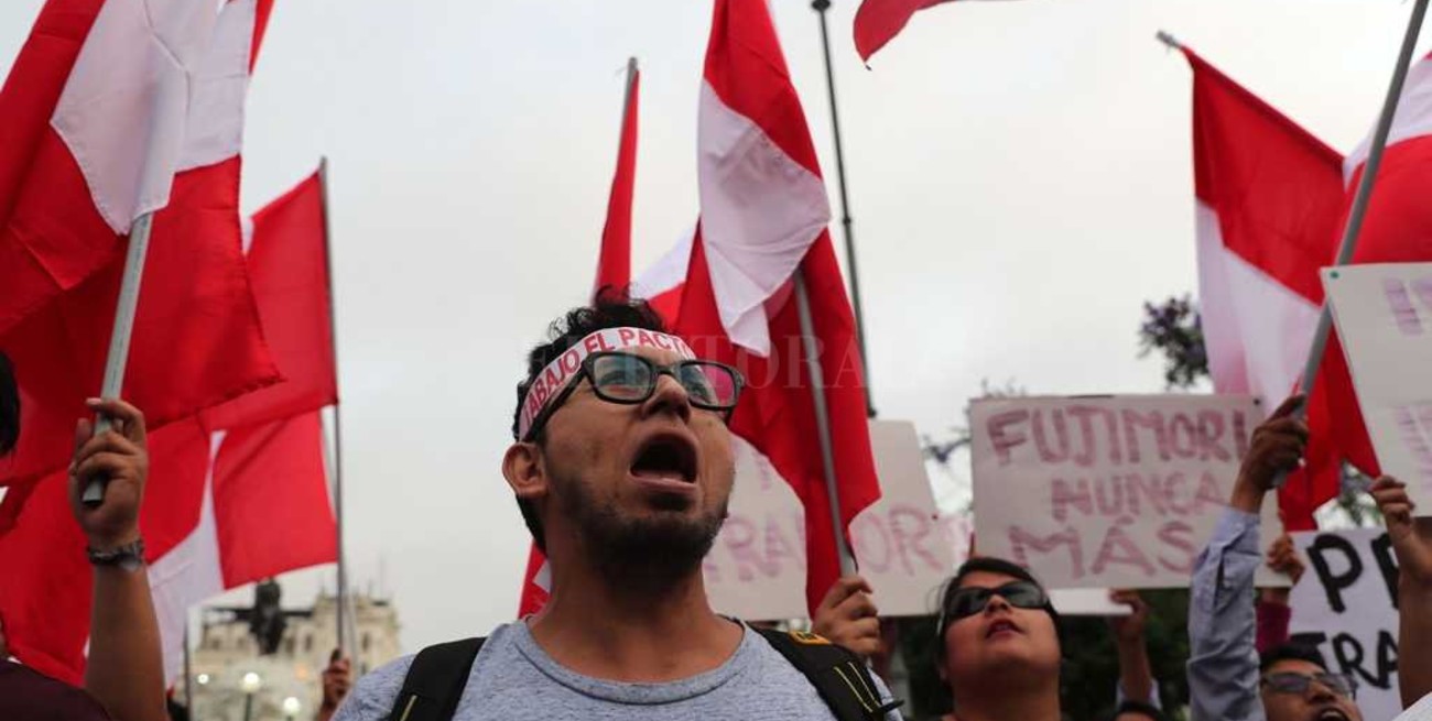 Crisis política en Perú tras al indulto a Fujimori