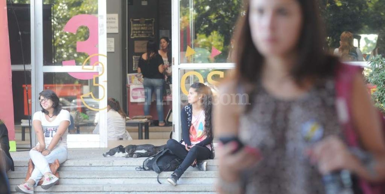 Giros de género: 6 de cada 10 mujeres universitarias se ven como "dominantes"