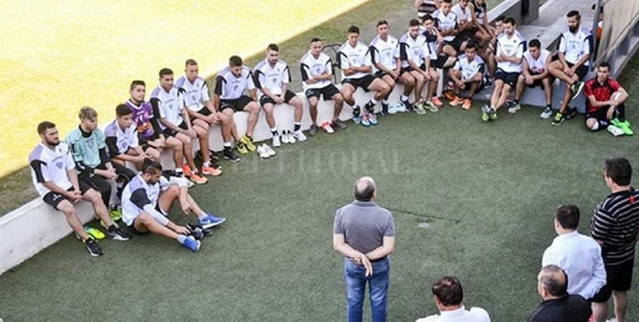 Insólito: un equipo argentino busca arquero por Facebook