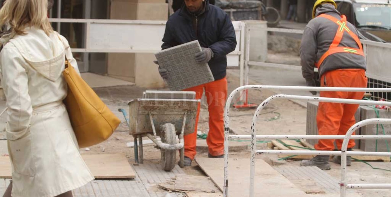 Cortes y desvíos en el centro por remodelación de la peatonal