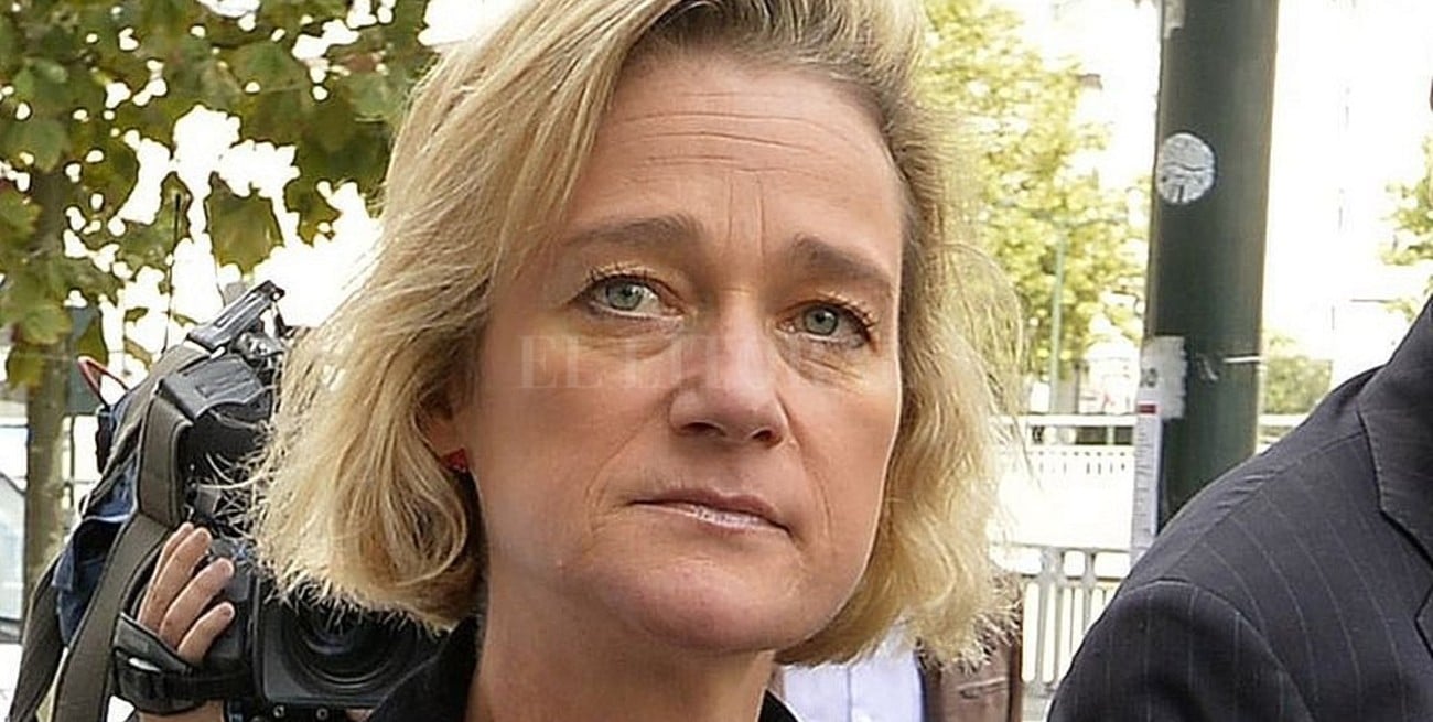 El rey Alberto de Bélgica admite que es el padre de  Delphine Böel