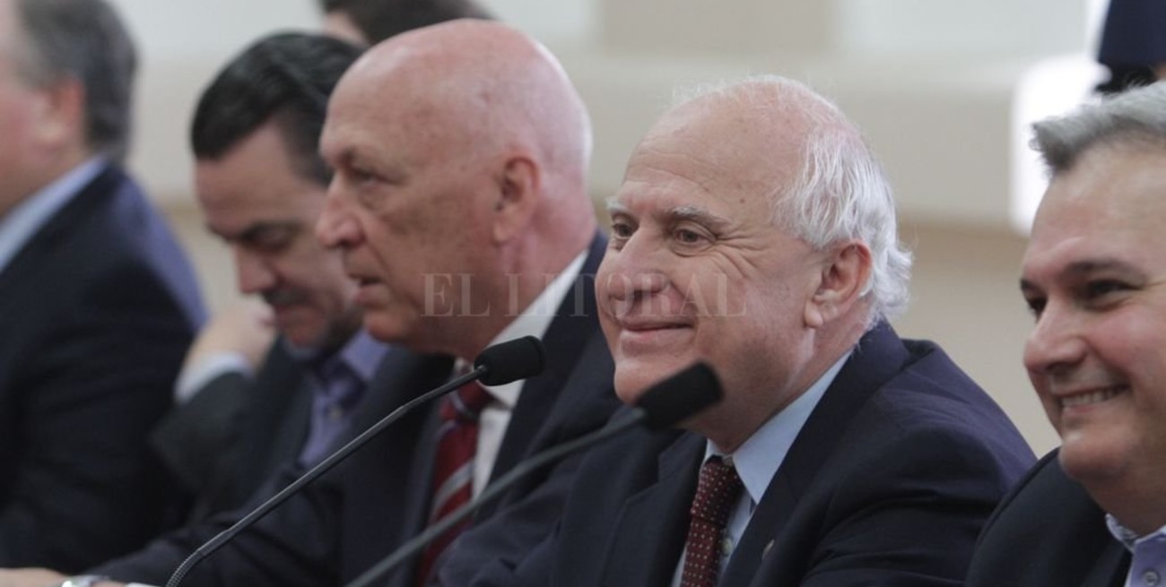 Lifschitz explicó a legisladores su presentación ante la Corte
