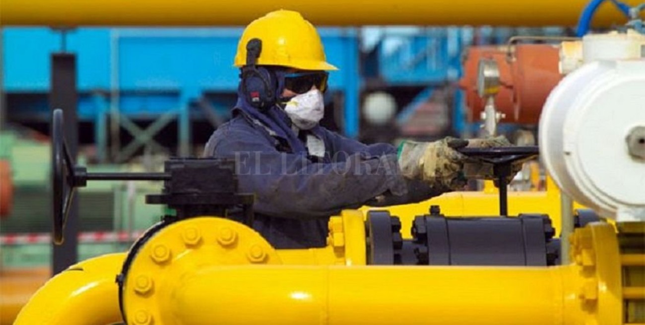 El ente regulador fijó en $ 2 mil millones la deuda nacional con Litoral Gas