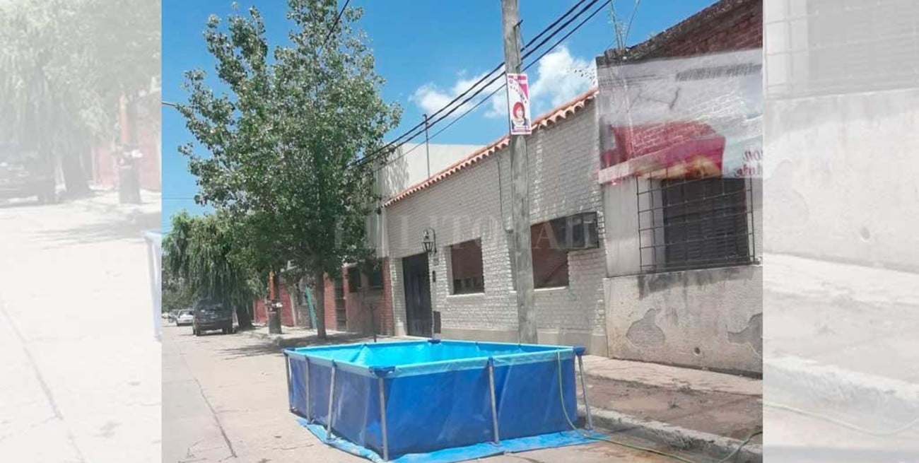 Insólito: armó la pelopincho en la calle